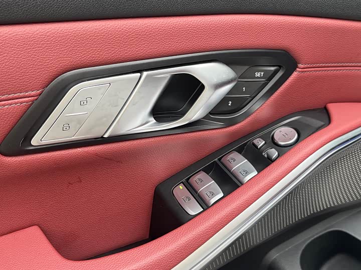 Фото 24 - BMW 3 Series