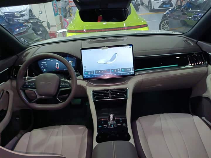 Фото 10 - BYD Song Plus Hybrid/EV