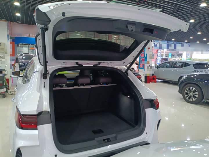 Фото 19 - BYD Song Plus Hybrid/EV