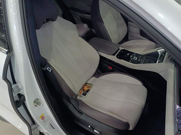 Фото 25 - BYD Song Plus Hybrid/EV