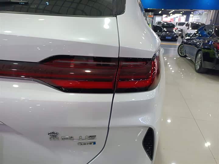 Фото 8 - BYD Song Plus Hybrid/EV