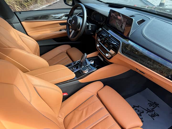 Фото 11 - BMW 6 Series GT