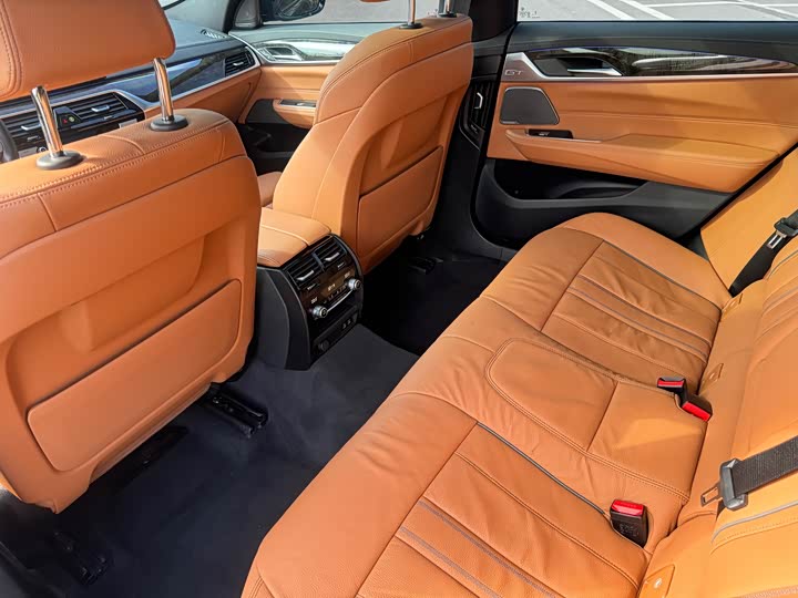 Фото 12 - BMW 6 Series GT