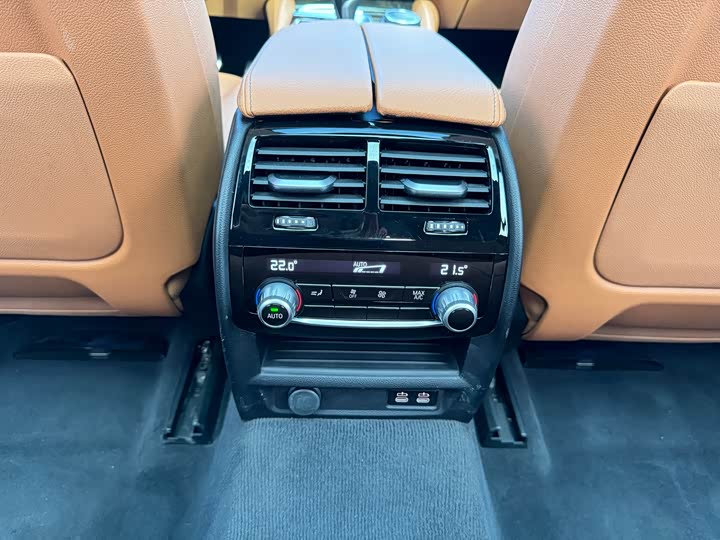 Фото 14 - BMW 6 Series GT