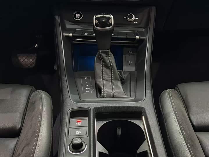 Фото 10 - Audi Q3 Sportback