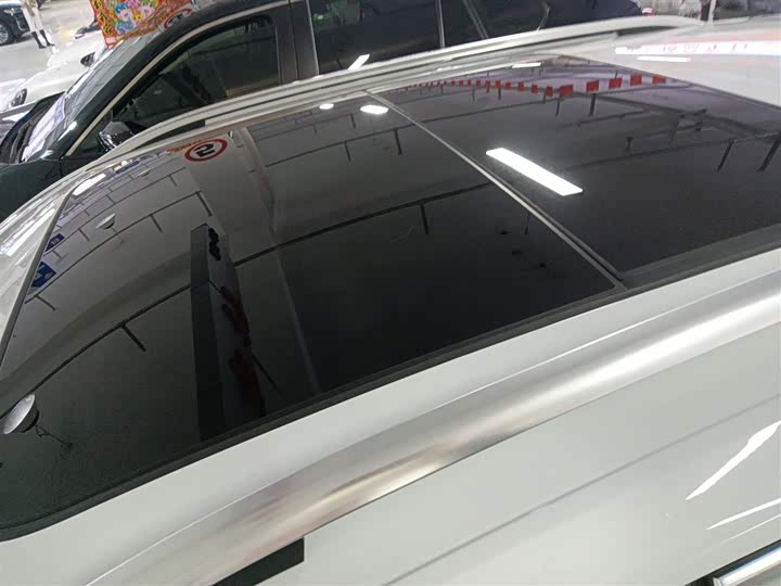 Фото 27 - Volkswagen T-Roc