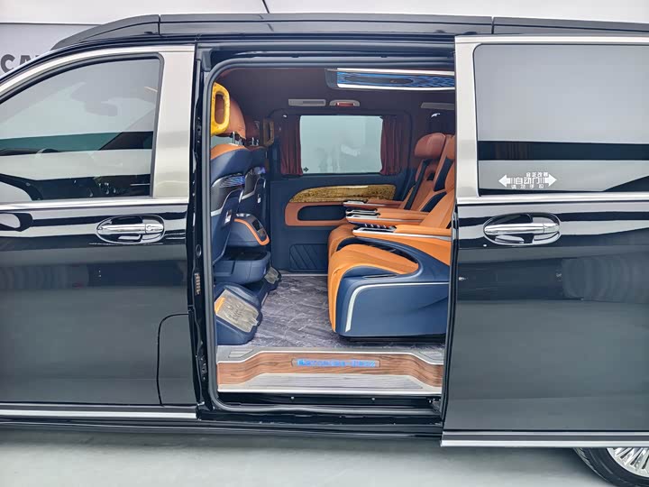 Фото 14 - Mercedes-Benz Vito