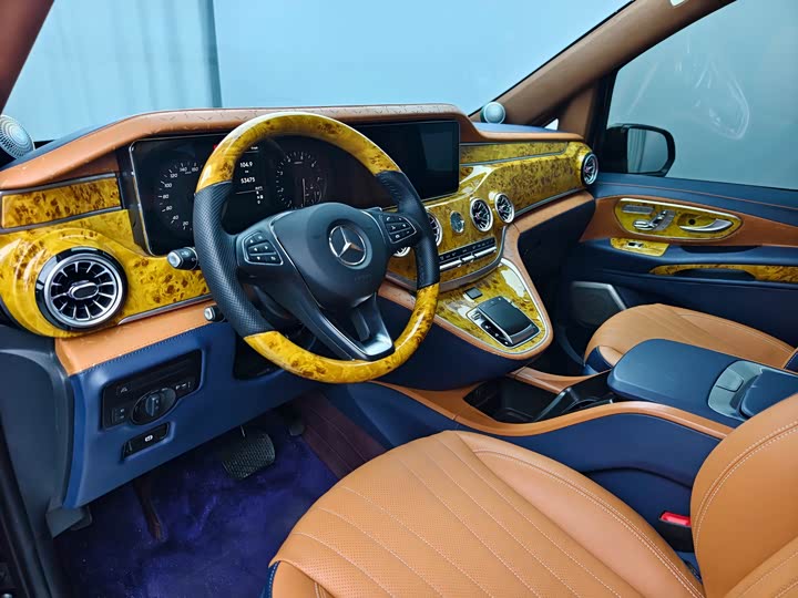 Фото 9 - Mercedes-Benz Vito