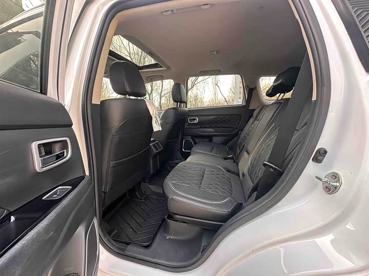 Фото 5 - Mitsubishi Outlander