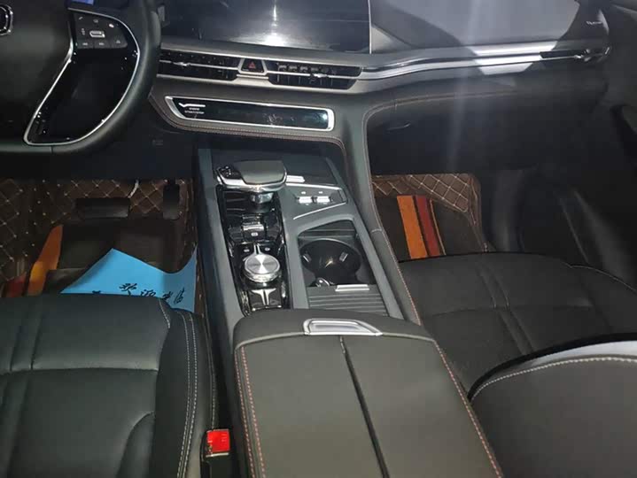 Фото 16 - Changan CS75 Plus