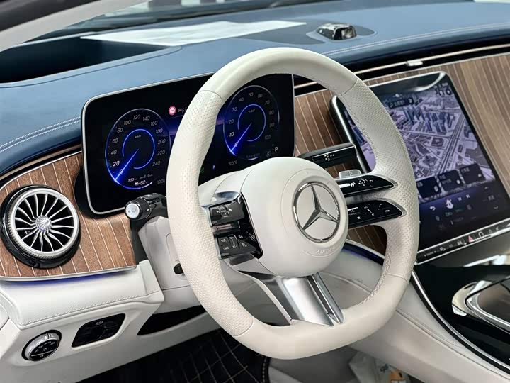 Фото 7 - Mercedes-Benz EQE