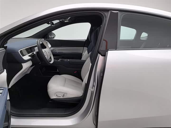 Фото 10 - XPeng G6