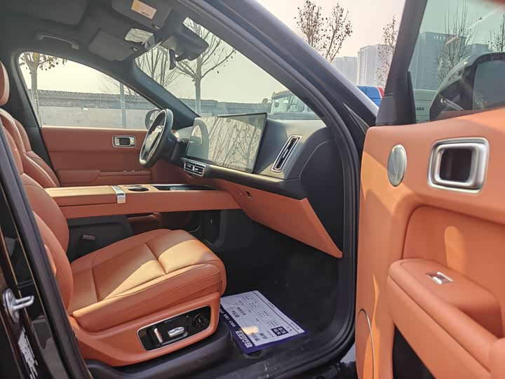 Фото 10 - LiXiang L9