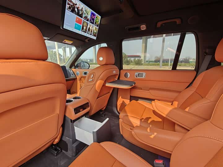 Фото 12 - LiXiang L9