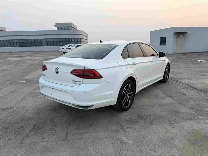 Фото 7 - Volkswagen Lamando L