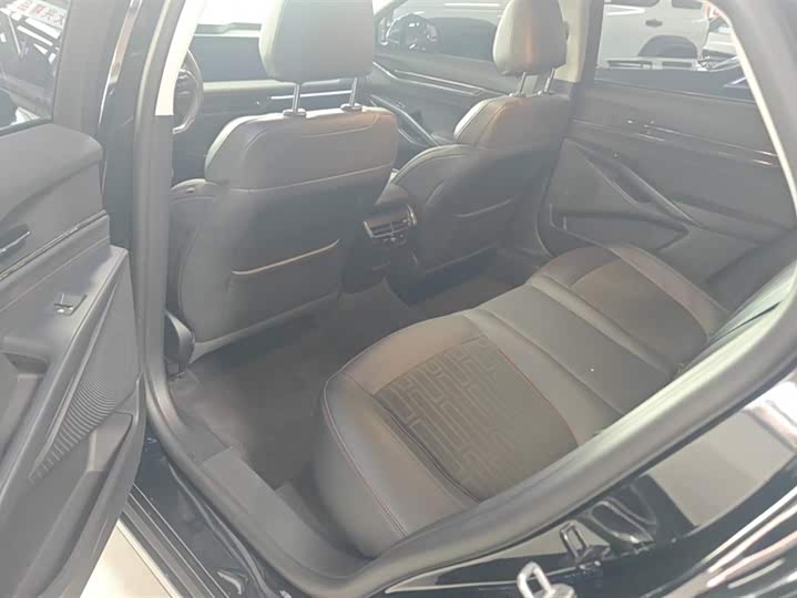 Фото 11 - Ford Mondeo