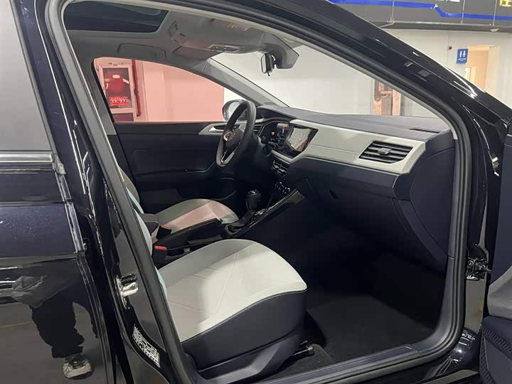 Фото 16 - Volkswagen Lavida