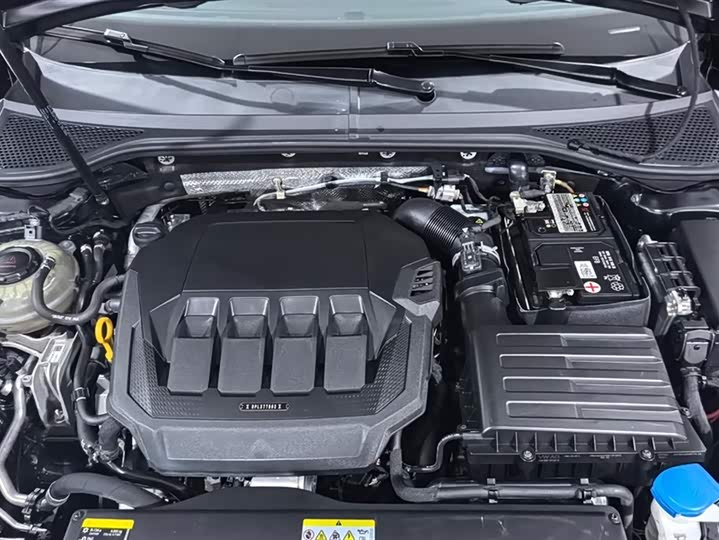 Фото 10 - Volkswagen Magotan