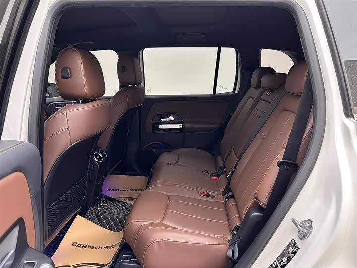 Фото 9 - Mercedes-Benz GLB-Class