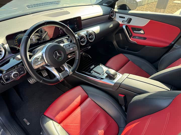 Фото 5 - Mercedes-Benz A-Class AMG