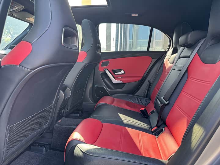 Фото 8 - Mercedes-Benz A-Class AMG