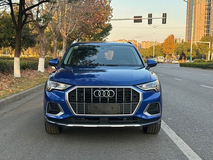 Фото 2 - Audi Q3