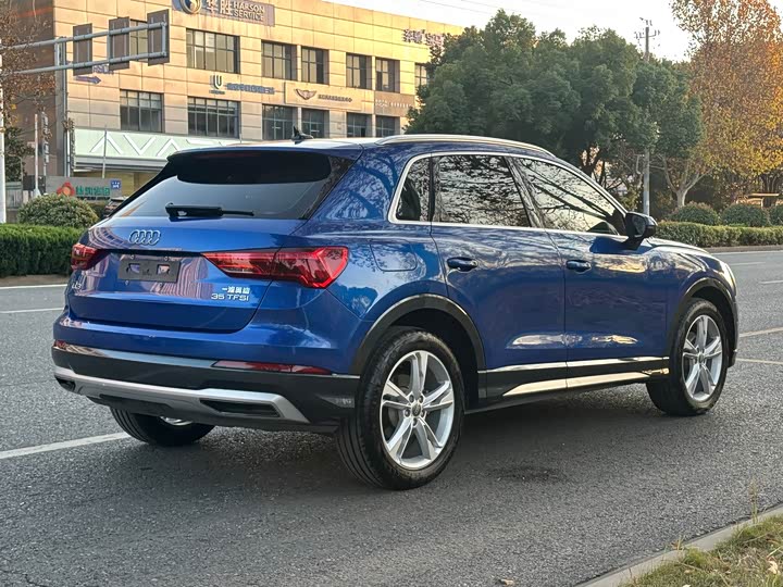Фото 6 - Audi Q3