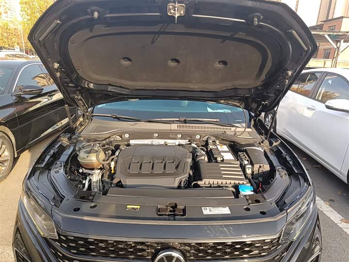 Фото 20 - Volkswagen Passat