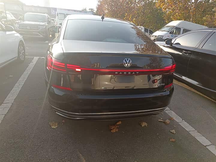 Фото 6 - Volkswagen Passat