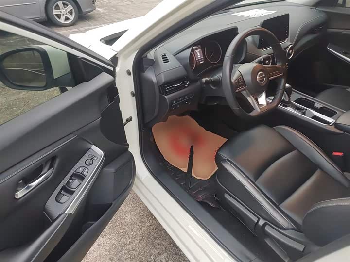 Фото 16 - Nissan Sylphy