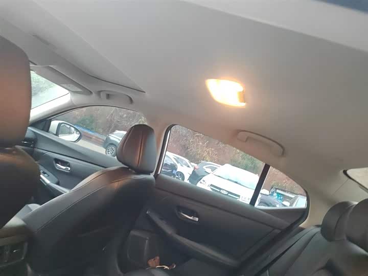 Фото 18 - Nissan Sylphy