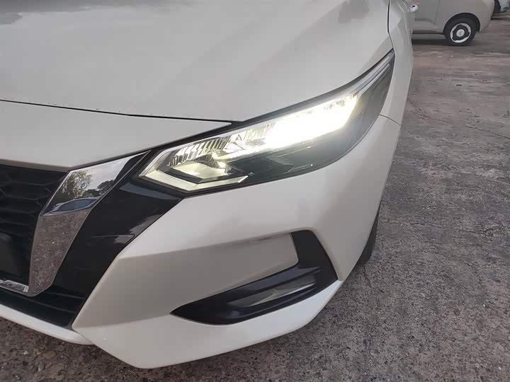 Фото 24 - Nissan Sylphy