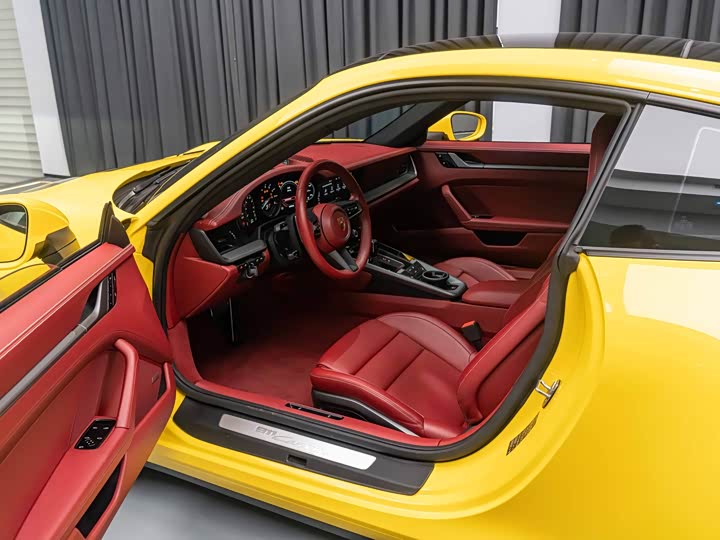 Фото 5 - Porsche 911