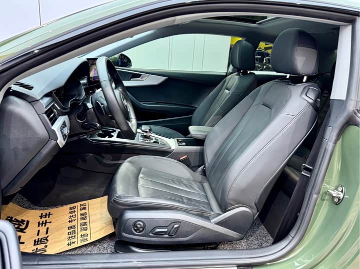 Фото 9 - Audi A5