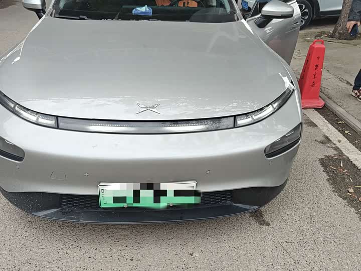 Фото 3 - XPeng P7