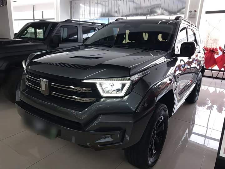 Фото 2 - Tank 400 Hybrid