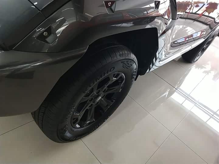 Фото 22 - Tank 400 Hybrid