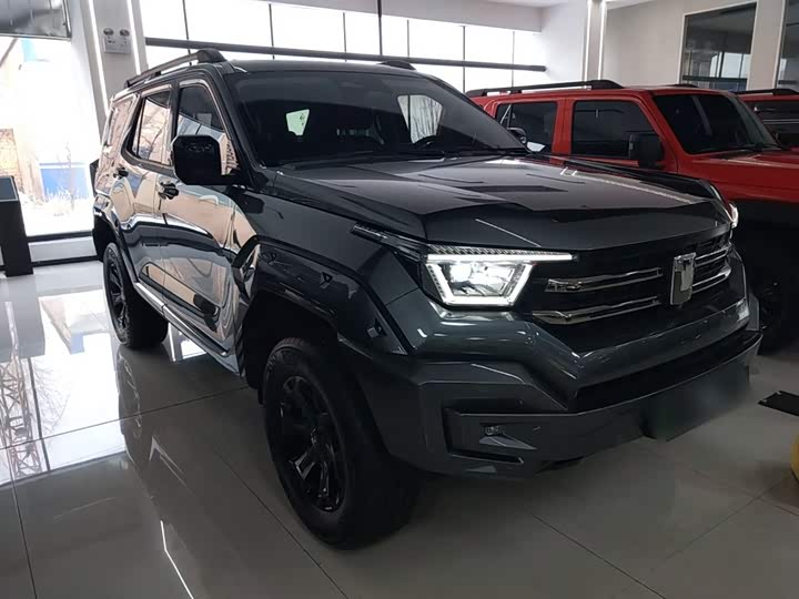 Фото 4 - Tank 400 Hybrid