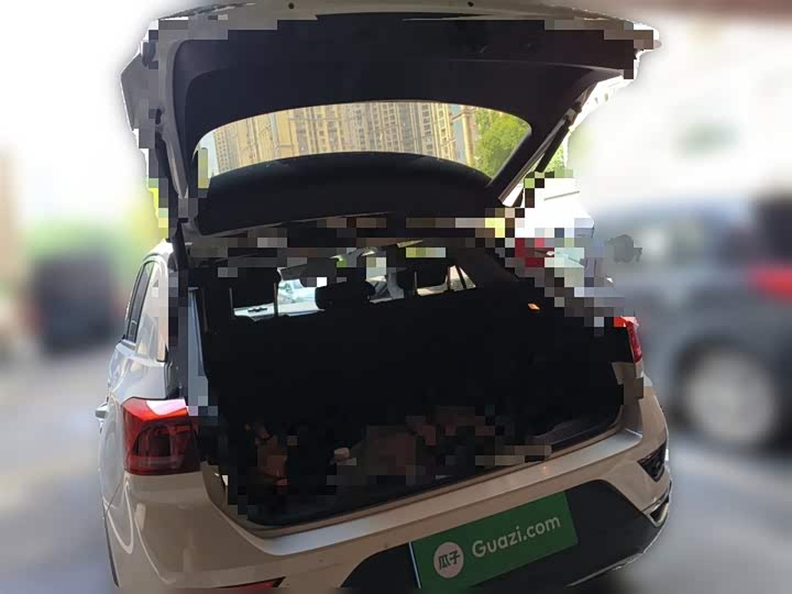 Фото 10 - Volkswagen T-Roc