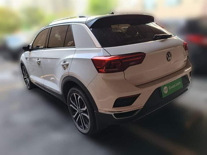 Фото 26 - Volkswagen T-Roc