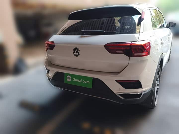 Фото 27 - Volkswagen T-Roc