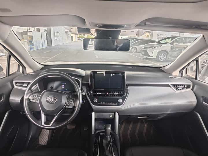 Фото 3 - Toyota Corolla Cross