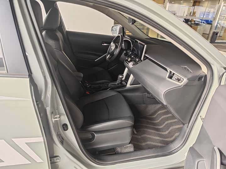 Фото 6 - Toyota Corolla Cross