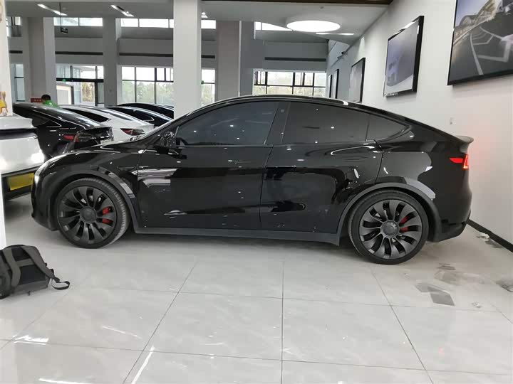 Фото 5 - Tesla Model Y