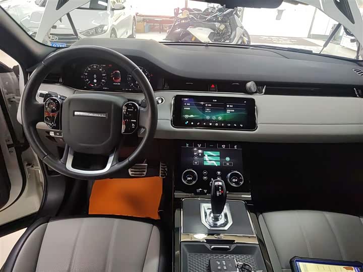 Фото 10 - Land Rover Range Rover Evoque L