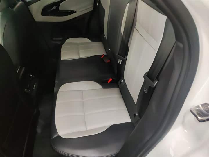 Фото 17 - Land Rover Range Rover Evoque L