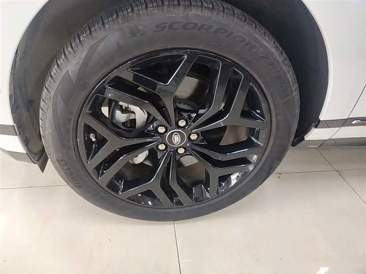 Фото 23 - Land Rover Range Rover Evoque L