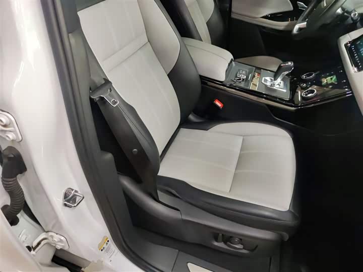 Фото 25 - Land Rover Range Rover Evoque L