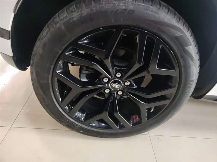 Фото 26 - Land Rover Range Rover Evoque L