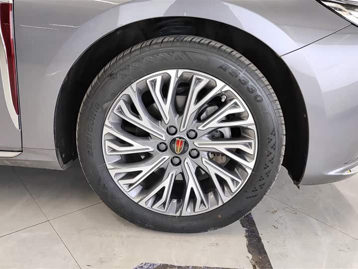 Фото 6 - Hongqi H5